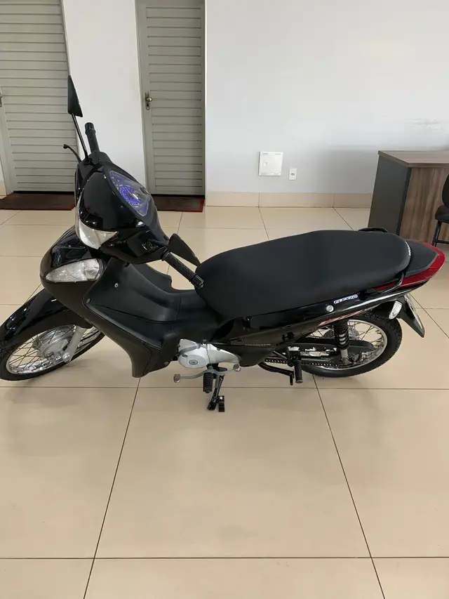 Carro Honda Biz 125i 2014 ES
