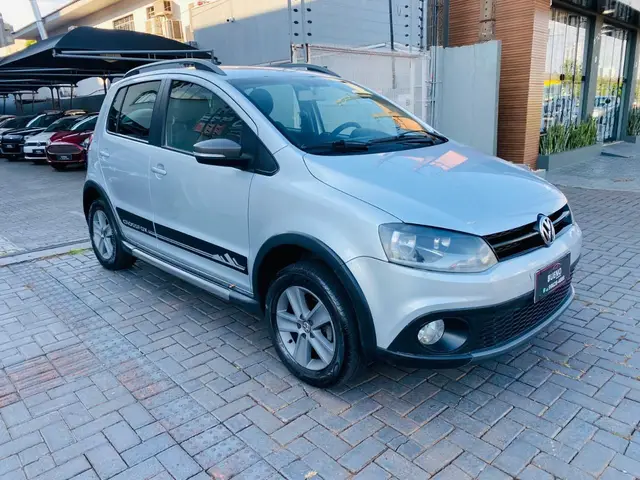 Carro Volkswagen CrossFox 2012 1.6 VHT (Flex)