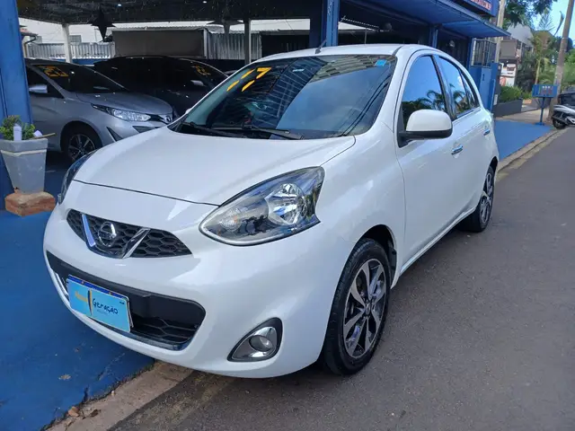 Carro Nissan March 2017 1.6 16V SL (Flex)