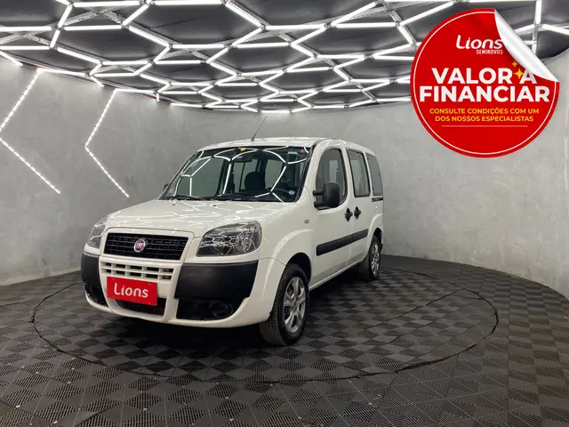 Carro Fiat Doblò 2020 Essence 1.8 16V (Flex)
