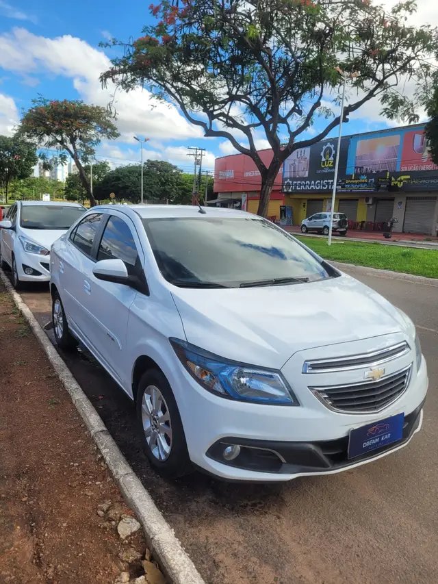 Carro Chevrolet Prisma 2015 1.4 LT SPE/4