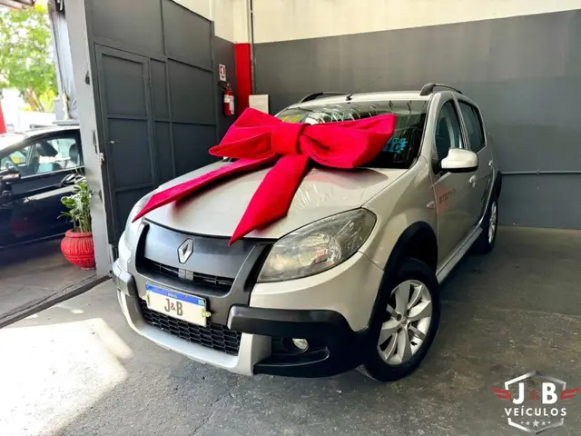 Carro Renault Sandero Stepway 2014 1.6 16V Hi-Flex (aut)