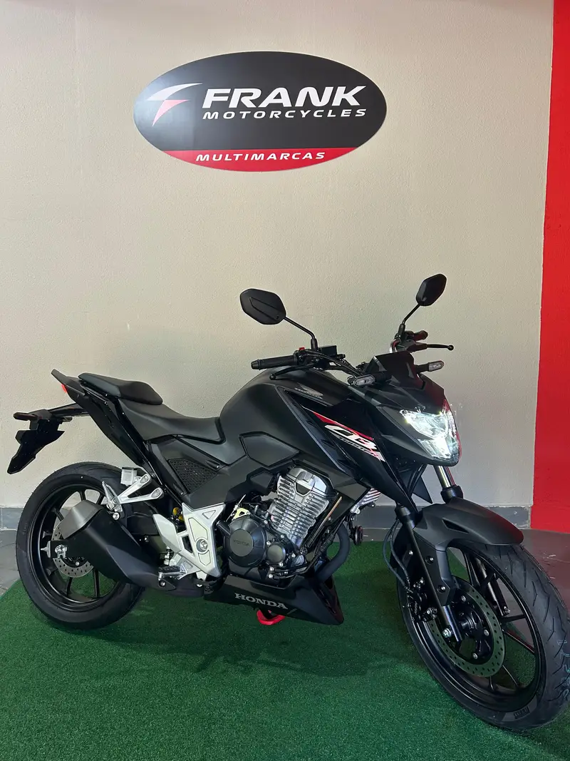 Honda CB 300F Twister (CBS)