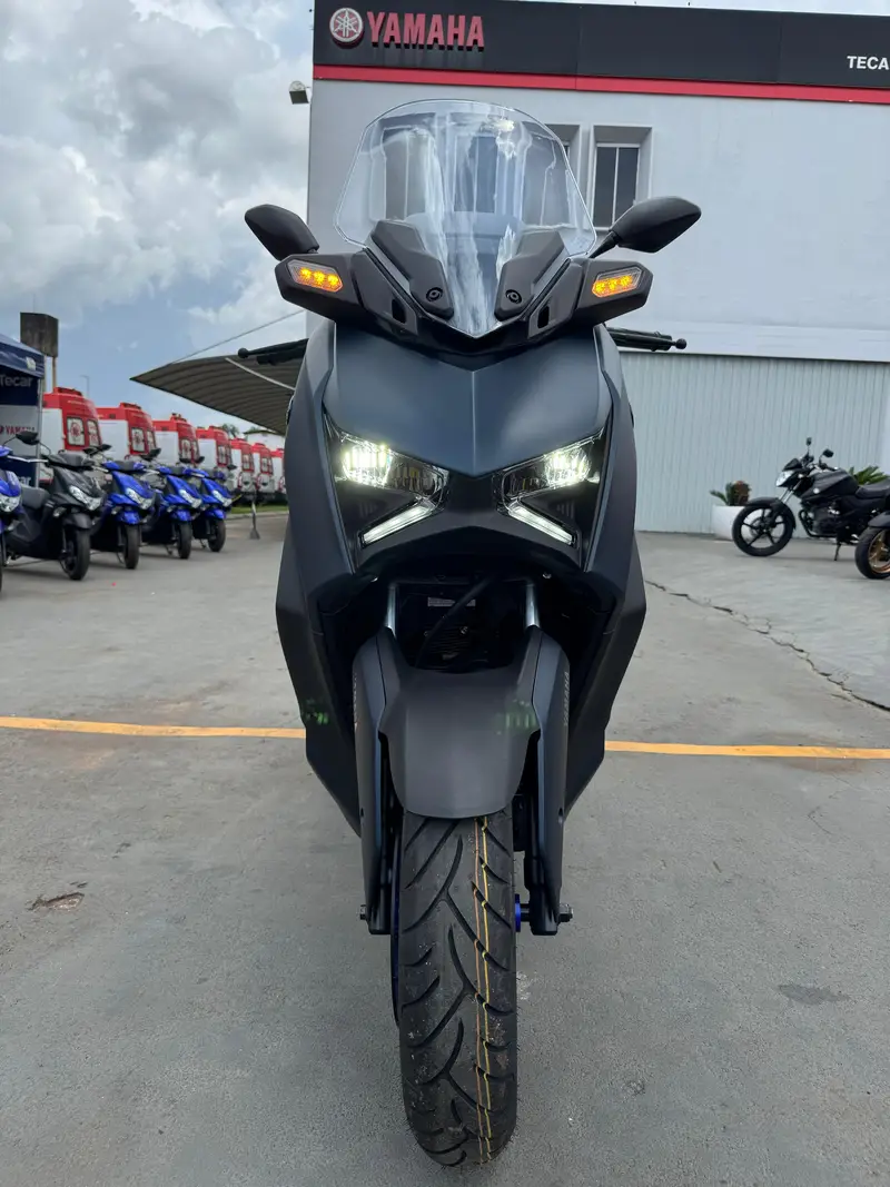 Yamaha XMax 250 Connected