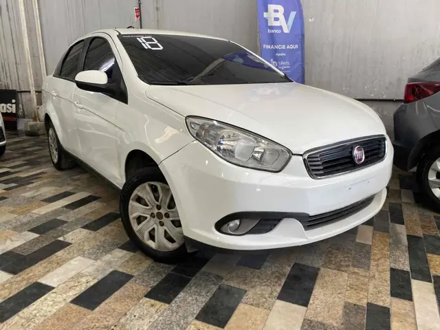 Carro Fiat Grand Siena 2018 Attractive 1.0 (Flex)