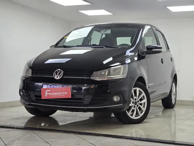 Carro Volkswagen Fox 2015 Comfortline 1.6 MSI (Flex)