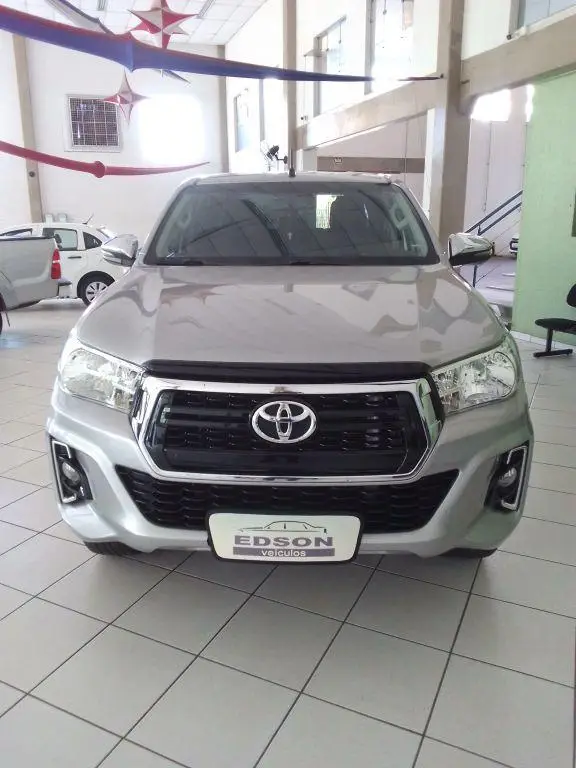 Carro Toyota Hilux Cabine Dupla 2019 Hilux 2.7 SRV CD 4x2 (Flex) (Aut)