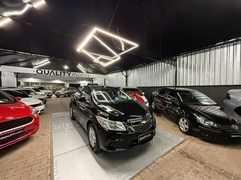 Chevrolet Onix 1.0 LT SPE/4