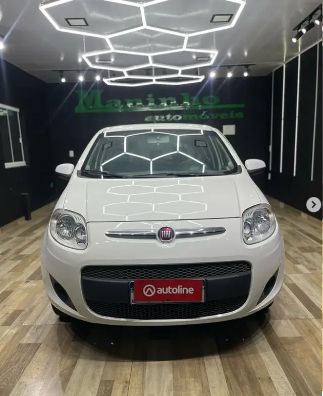 Carro Fiat Palio 2017 Attractive 1.0 Evo (Flex)