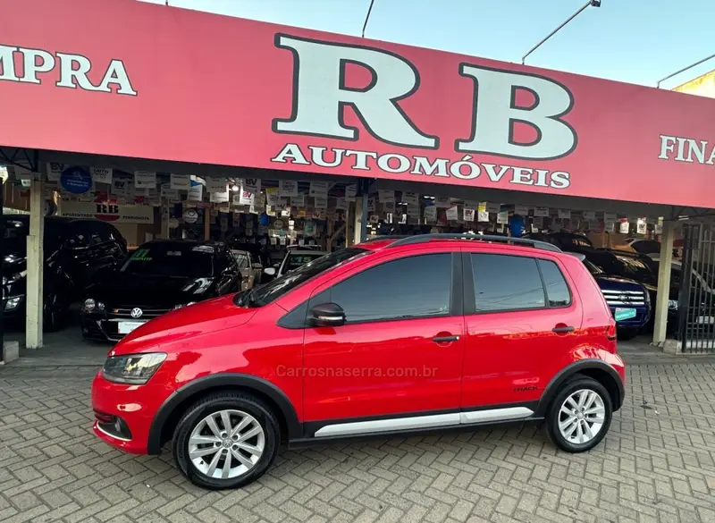 Volkswagen Fox 1.0 MPI Track (Flex)