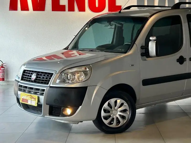 Fiat Doblò Essence 1.8 16V (Flex)