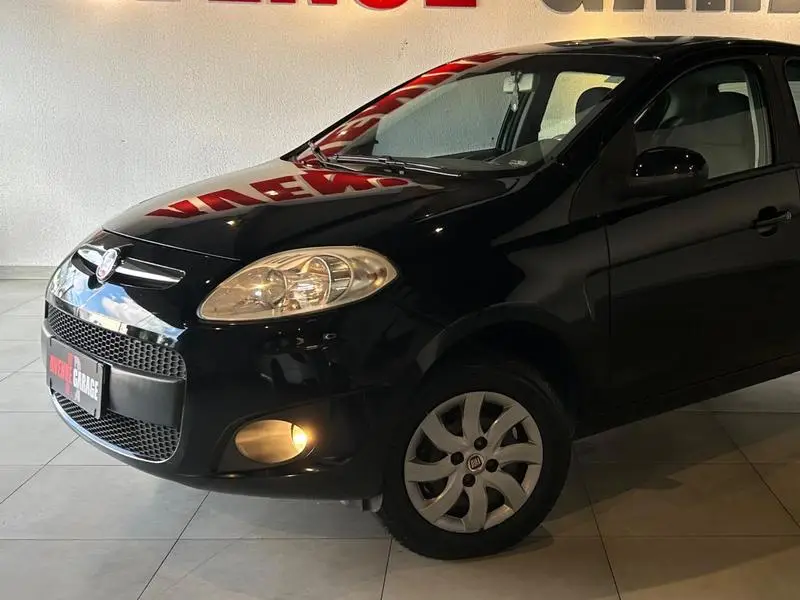Fiat Palio Attractive 1.0 8V (Flex)