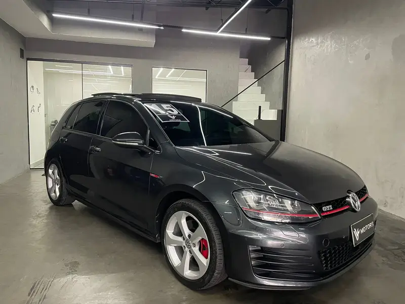 Volkswagen Golf GTI 2.0 TSi DSG