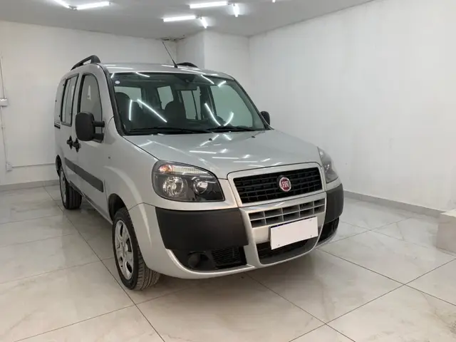 Carro Fiat Doblò 2021 Essence 1.8 16V (Flex)