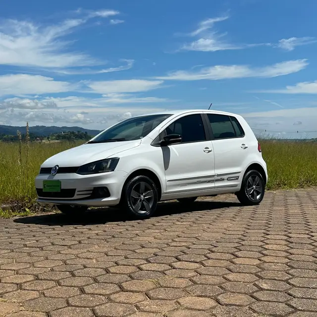 Carro Volkswagen Fox 2018 1.6 MSI Connect (Flex)