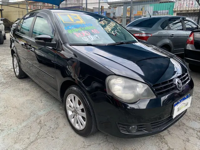 Carro Volkswagen Polo Sedan 2013 1.6 8V (Flex)