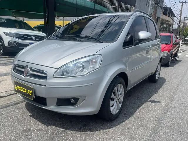 Carro Fiat Idea 2014 Attractive 1.4 8V (Flex)