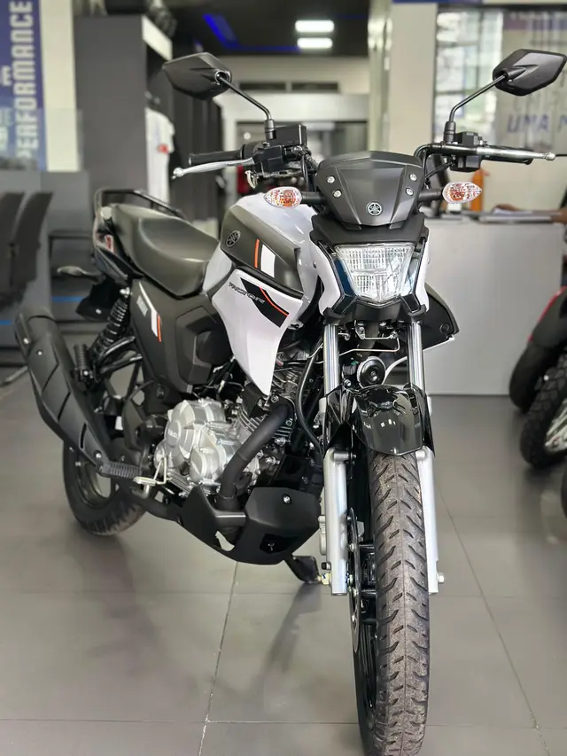Carro Yamaha YBR 150 Factor 2025 ED