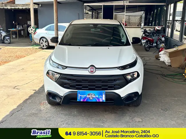 Carro Fiat Toro 2021 Endurance 1.8 MT5 FLEX 4P