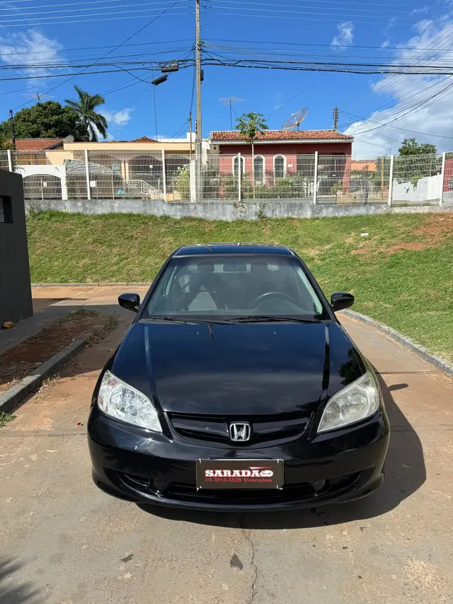 Carro Honda Civic 2006 Sedan LX 1.7 16V