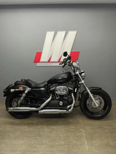 Carro Harley-Davidson Sportster 1200 2016 Sportster XL 1200 CA Limited