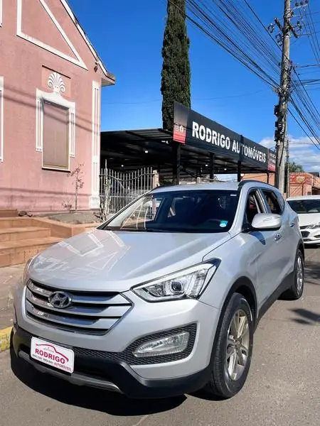 Hyundai Santa Fe 3.3L V6 4x4 (Aut) 7L