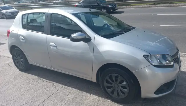 Carro Renault Sandero 2017 Expression 1.0 16V (Flex)