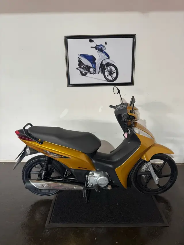 Carro Honda Biz 125i 2011 EX