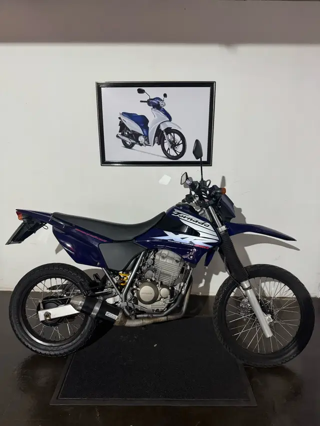 Carro Honda XR 250 2003 Tornado