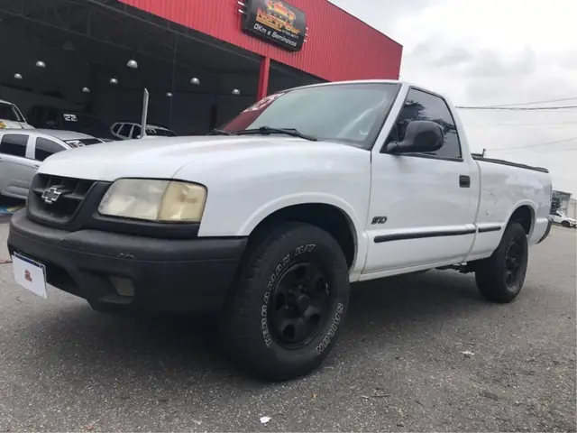 Carro Chevrolet S10 Cabine Simples 2000 S10 4x2 2.2 MPFi (Cab Simples)