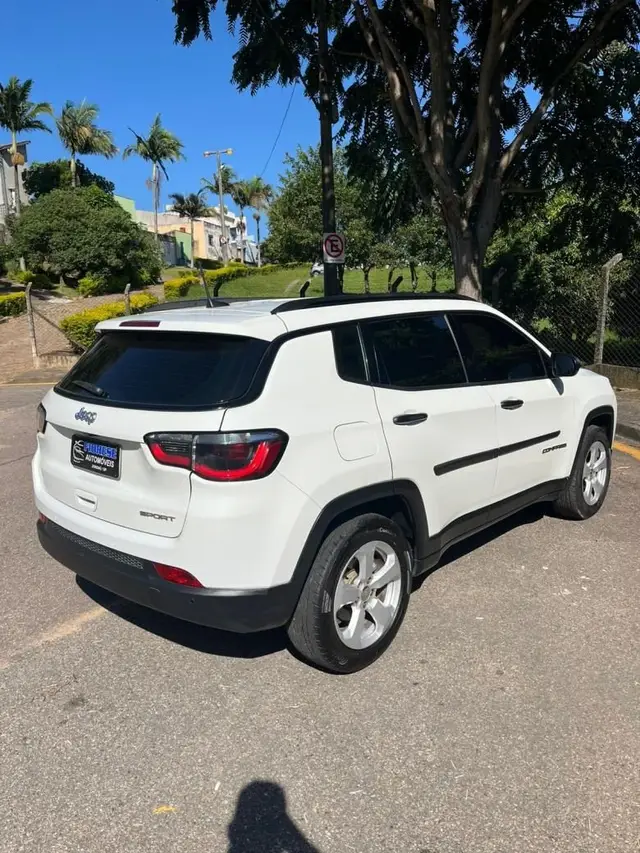 Carro Jeep Compass 2018 2.0 Sport 4x2 (Aut) (Flex)