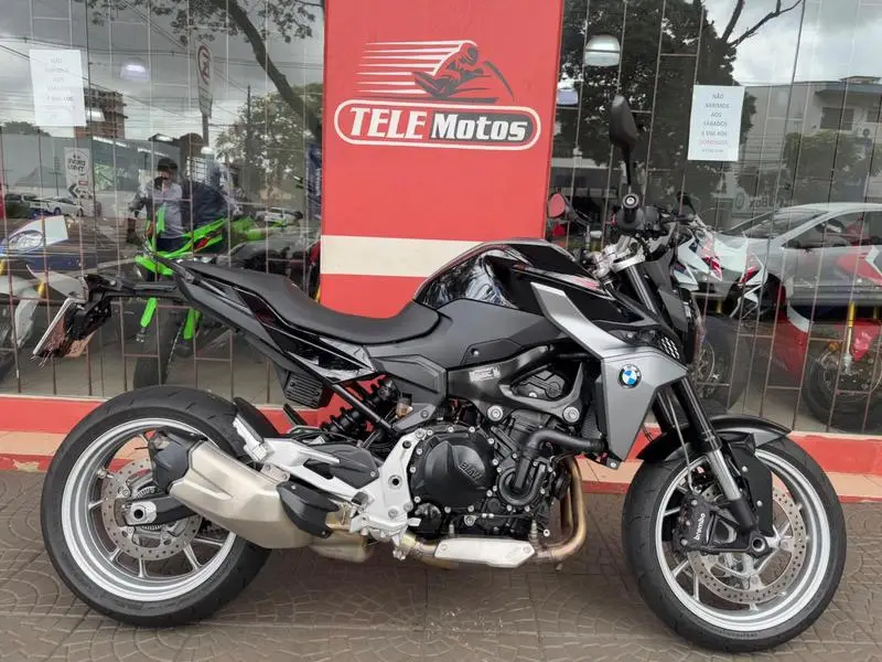 BMW F 900 R Sport