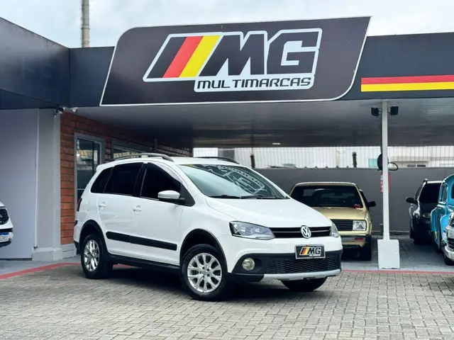 Carro Volkswagen SpaceCross 2014 1.6 8V (Flex)