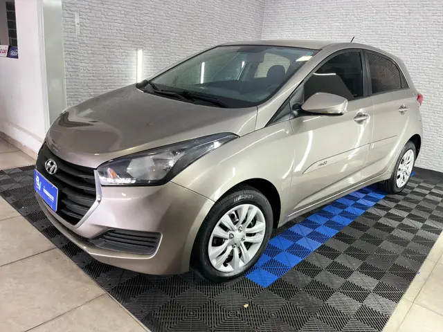Carro Hyundai HB20 2017 1.6 Comfort Plus (Flex)