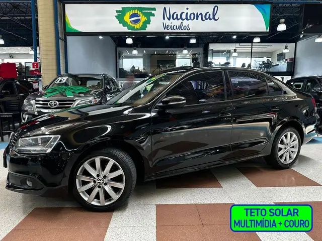 Carro Volkswagen Jetta 2012 2.0 Comfortline Tiptronic (Flex)