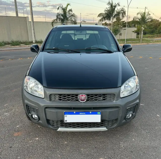 Carro Fiat Strada 2019 1.4 CD Freedom