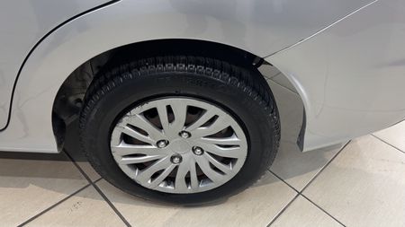 Ka Sedan SE Plus 1.0 (Flex)