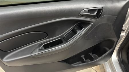 Ka Sedan SE Plus 1.0 (Flex)