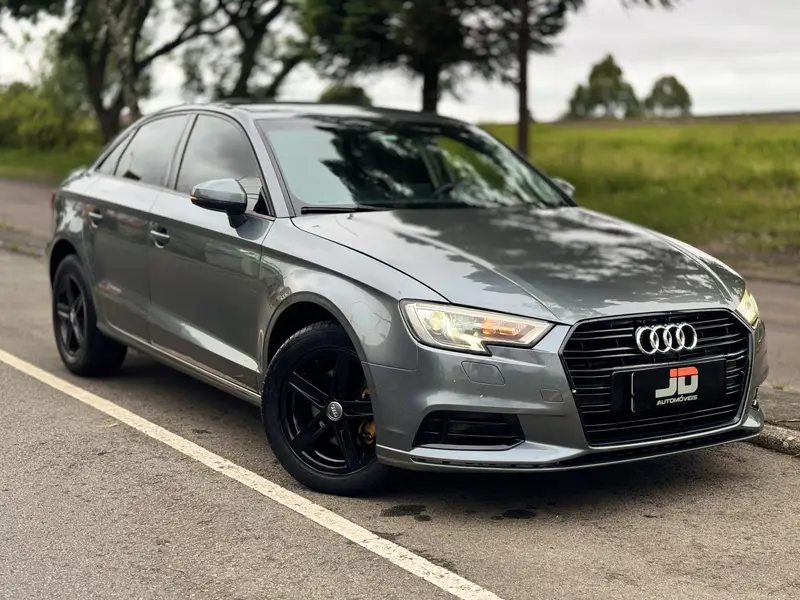 Audi A3 1.4 TFSI Ambiente Tiptronic (Flex)