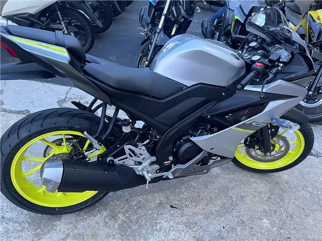 Moto Yamaha YZF R15 2024 ABS