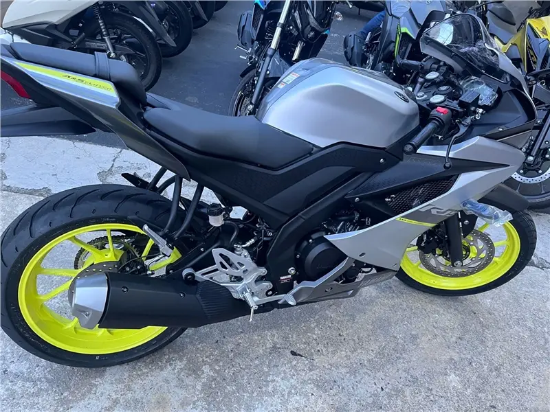 Yamaha YZF R15 ABS