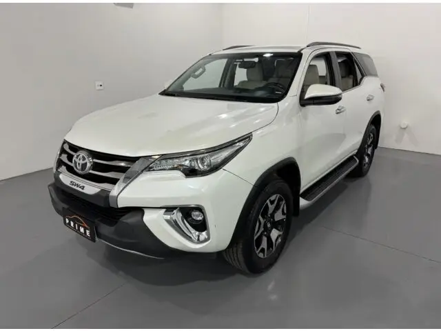 Carro Toyota SW4 2019 2.8 TDI SRX Diamond 7L 4x4 (Aut)