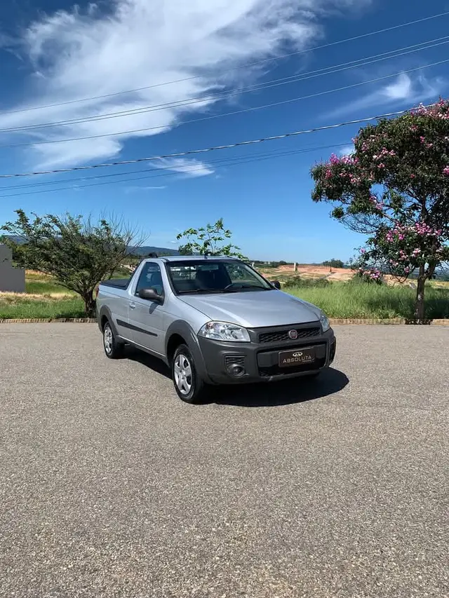 Carro Fiat Strada 2017 Hard Working 1.4 (Flex) (Cabine Simples)