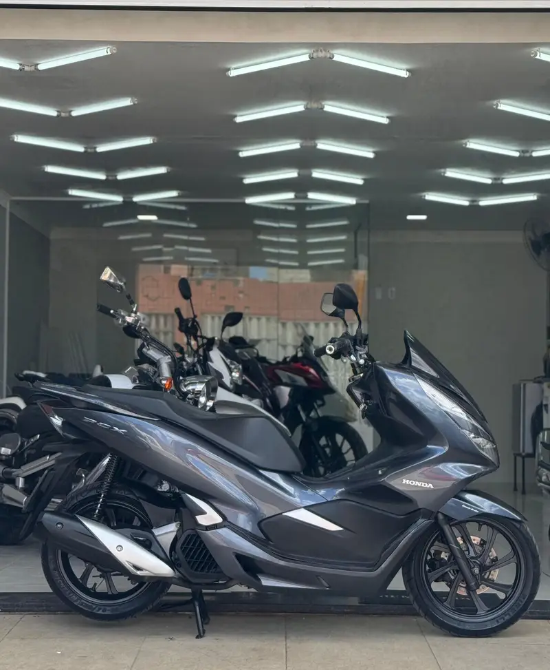 Honda PCX 150 DLX ABS