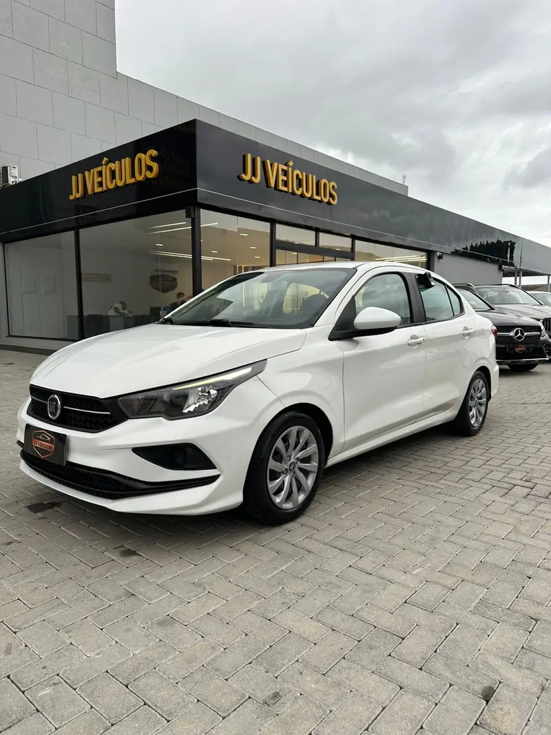 Fiat Cronos 1.3 Drive Firefly (Flex)