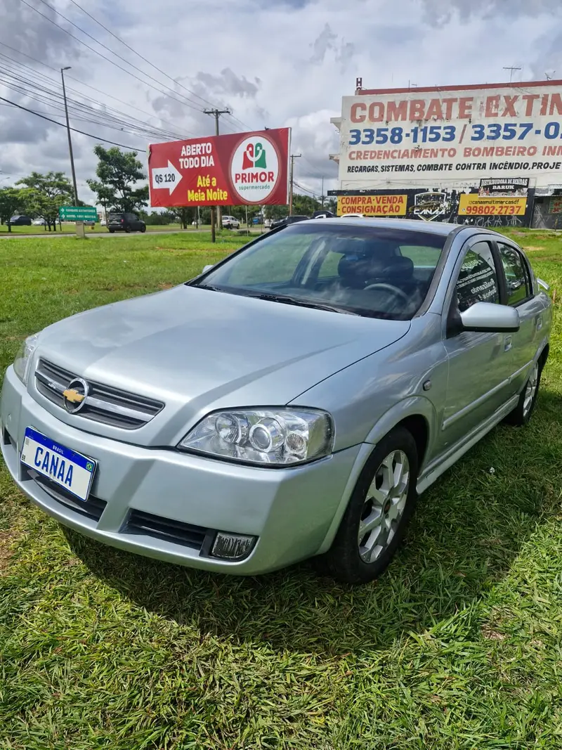 Chevrolet Astra Hatch Advantage 2.0 (Flex)
