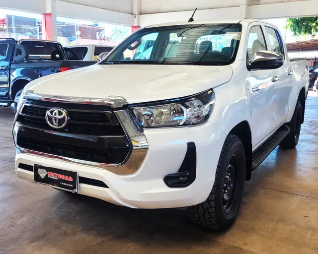 Carro Toyota Hilux Cabine Dupla 2022 STD Power Pack 2.8 TDI CD 4x4