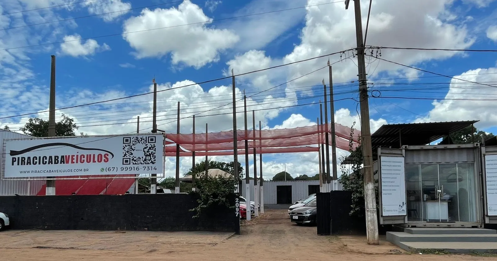 Fachada da loja Veículos à venda em PIRACICABA VEÍCULOS - Ribas do Rio Pardo - MS | Mobiauto