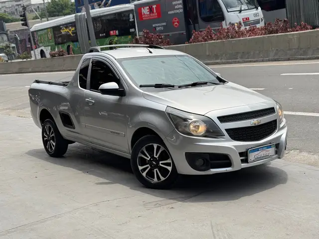 Carro Chevrolet Montana 2017 LS 1.4 (Flex)