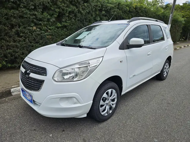 Carro Chevrolet Spin 2014 LT 5S 1.8 (Aut) (Flex)